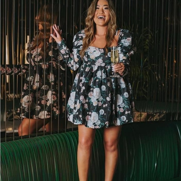 Buddy Love Dress - Picture 2 of 2